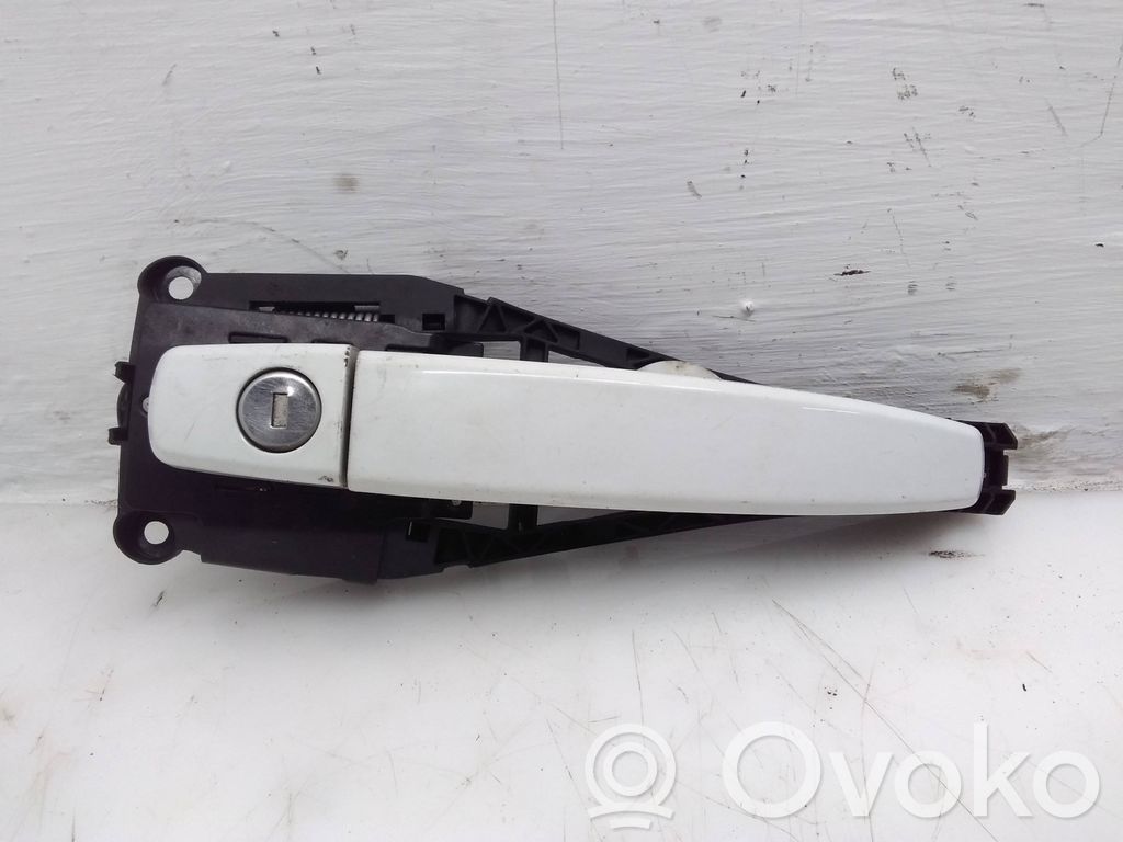 Manecilla externa puerta delantera   3257U
