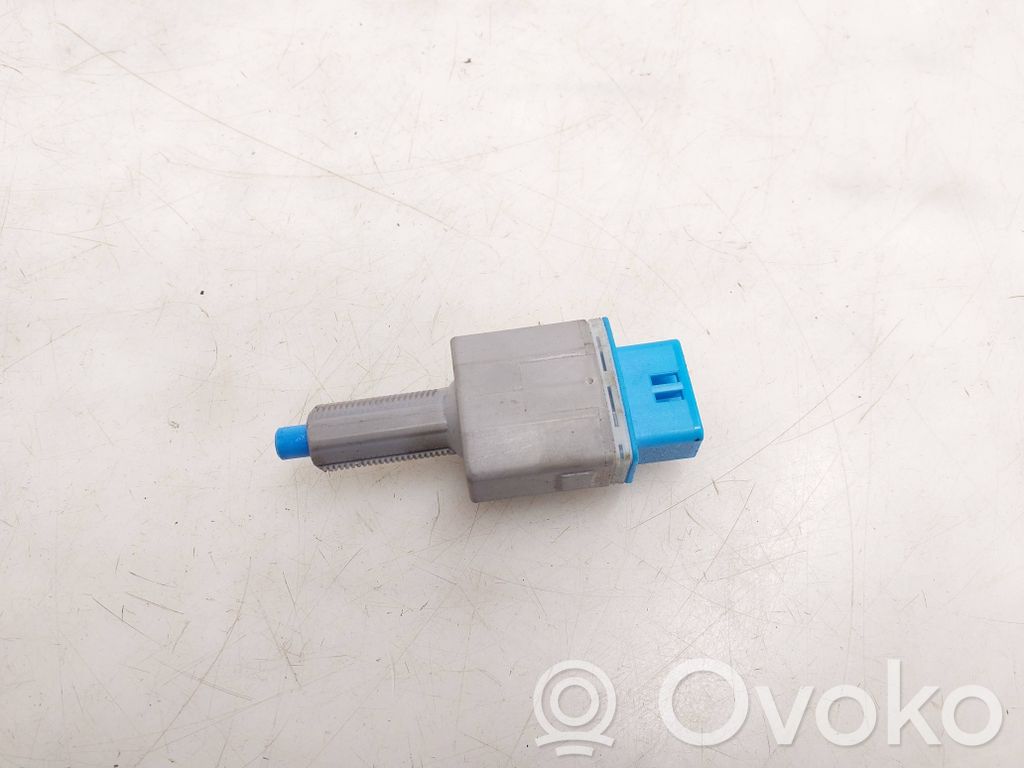 Toyota Hilux VIII Interruptor sensor del pedal de freno 