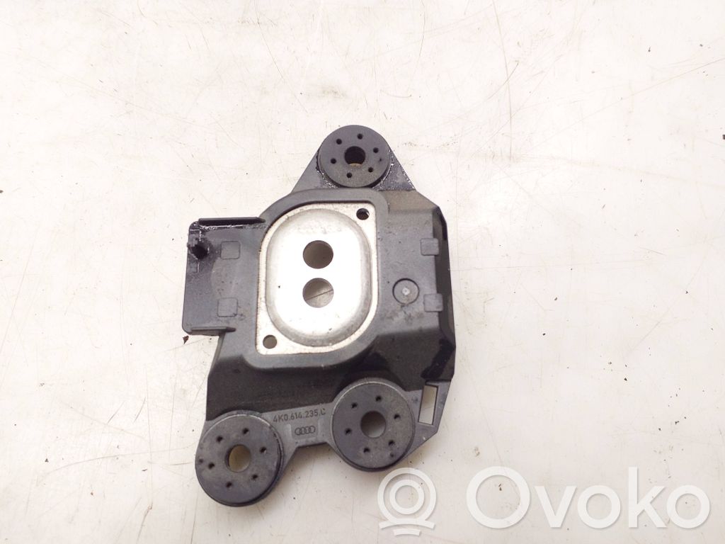 Audi A5 Soporte para la bomba de ABS 