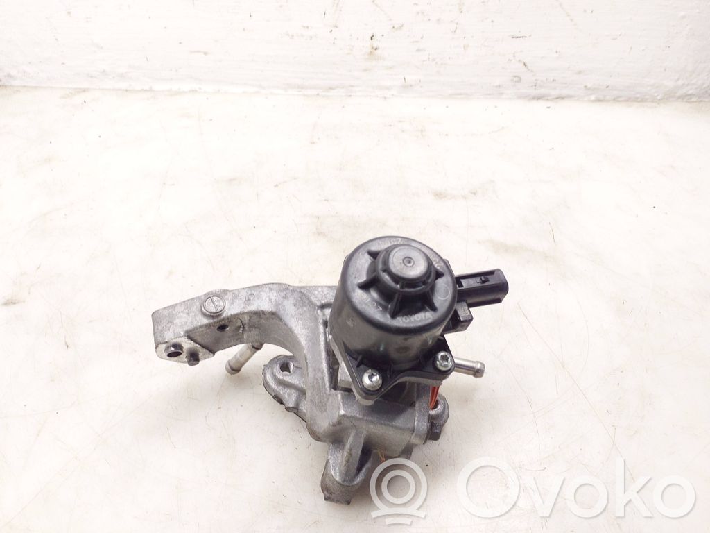 Toyota Camry VIII XV70  Válvula EGR 