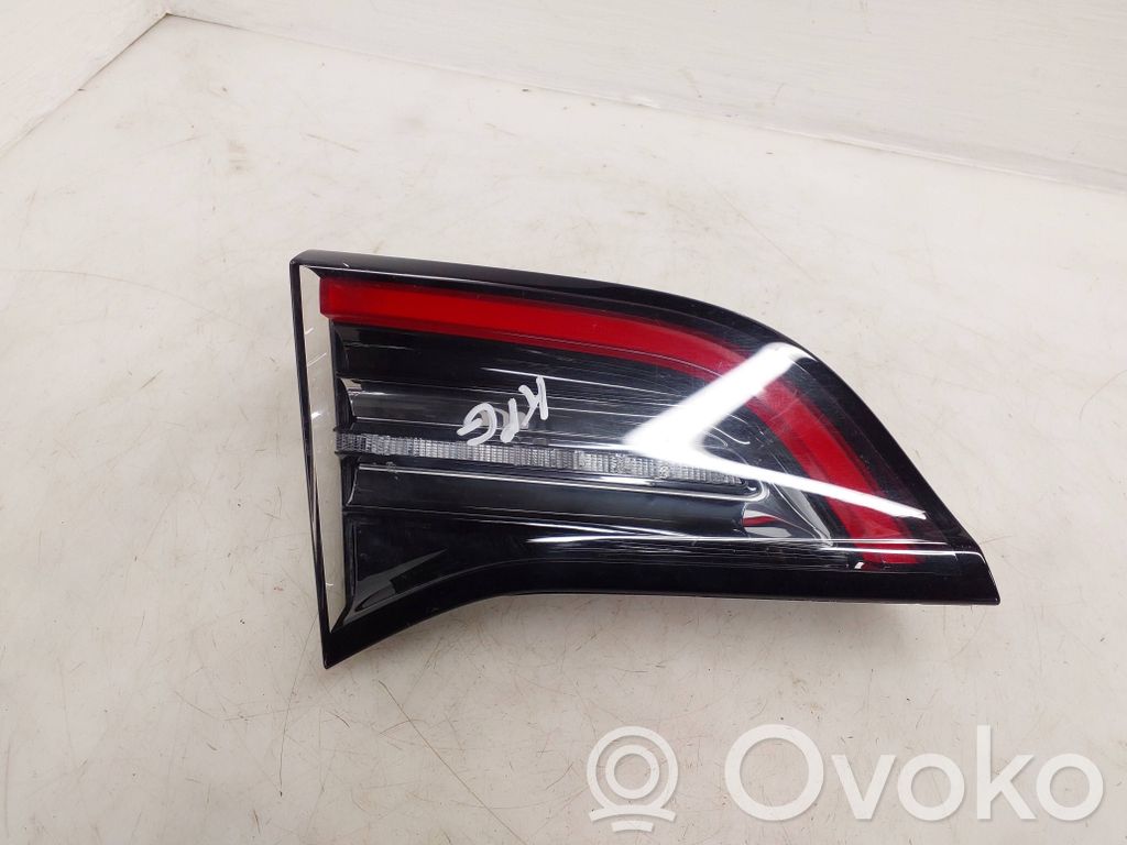 Tesla Model Y Takaluukun takavalot 