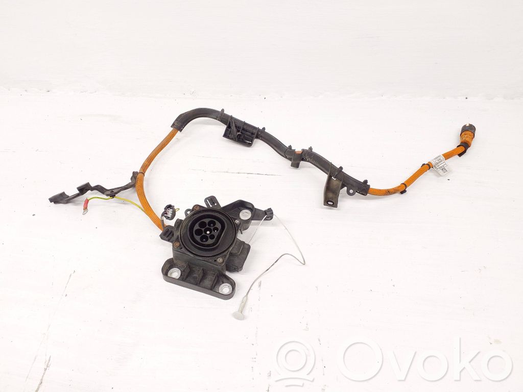 BMW 3 G20 G21 Sähköauton latauspistoke