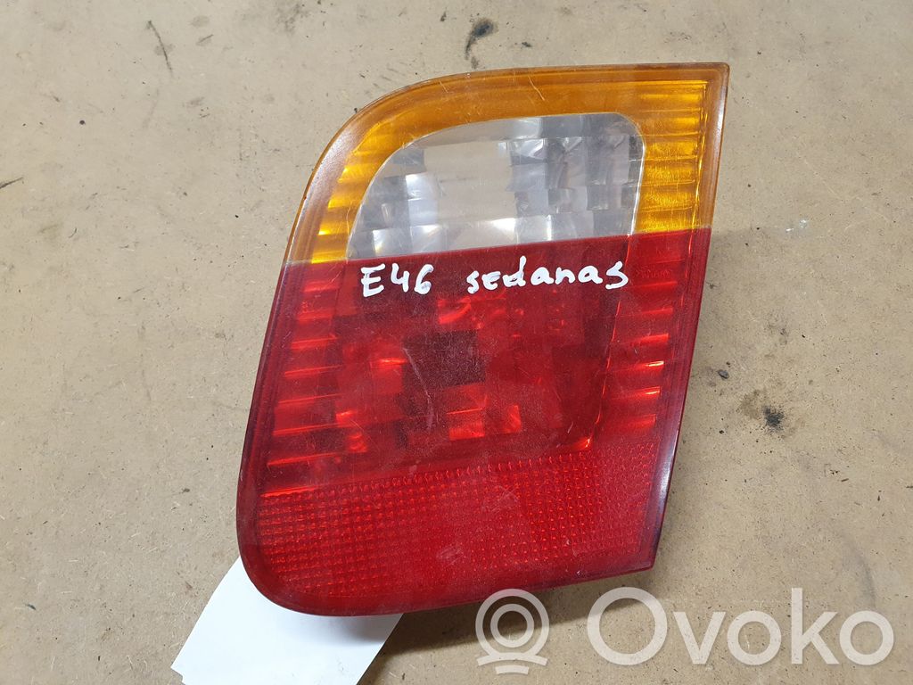 BMW 3 E46 Tailgate rear/tail lights 
