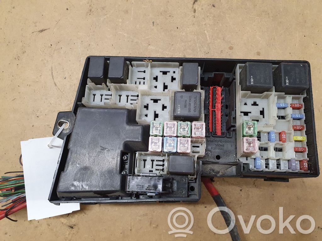 Módulo de fusible   30737472