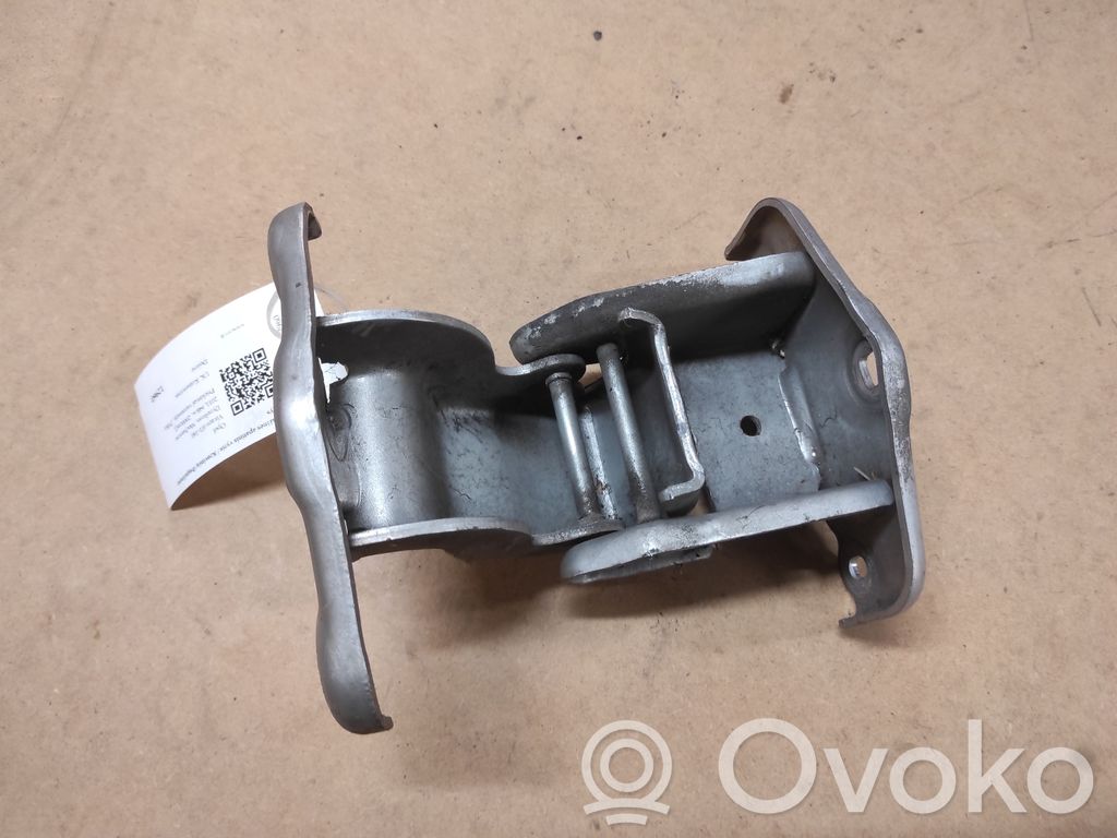 Opel Vivaro Loading door lower hinge 