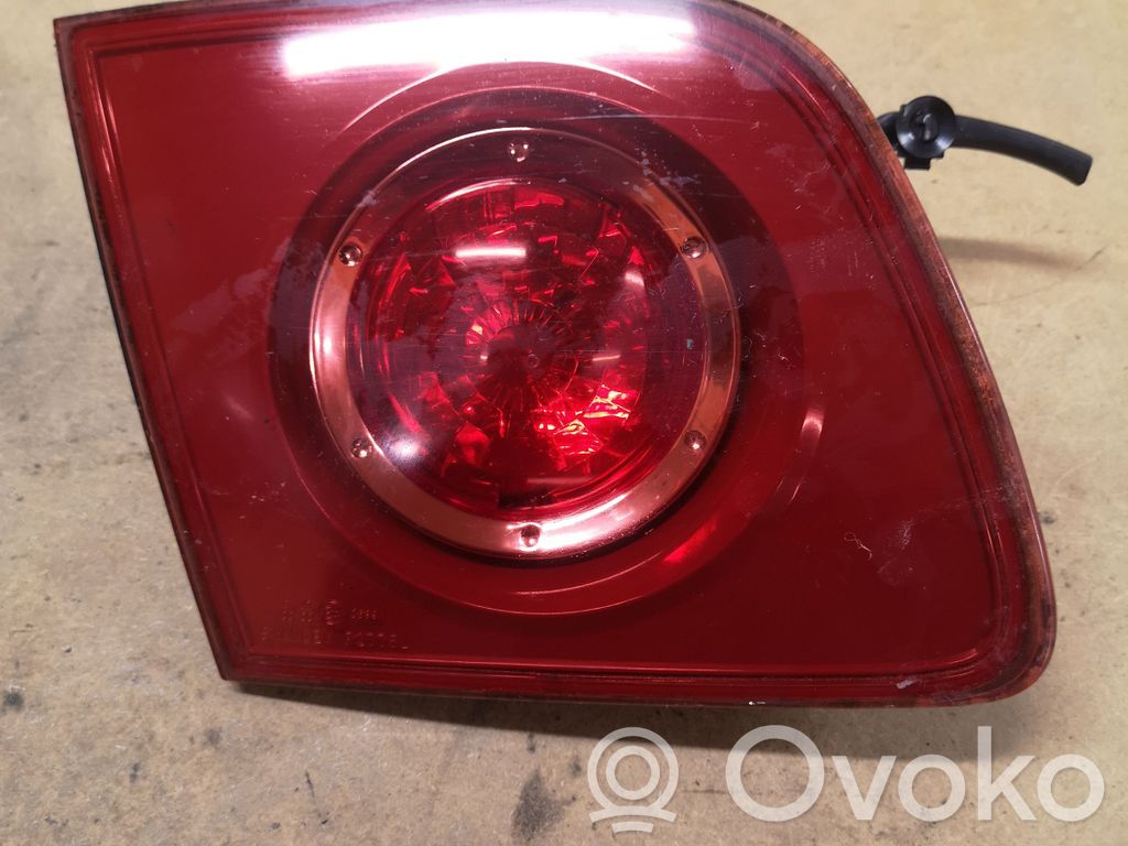 Mazda 3 I Takaluukun takavalot 
