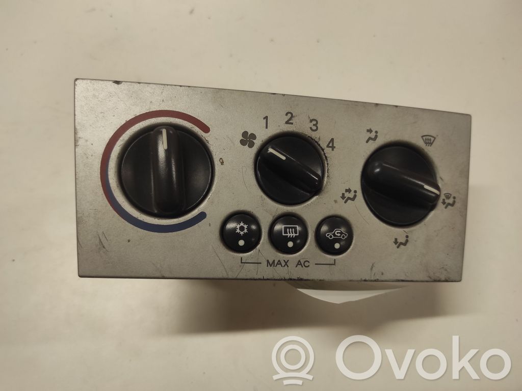 Opel Meriva A Oro kondicionieriaus/ klimato/ pečiuko valdymo blokas (salone) 