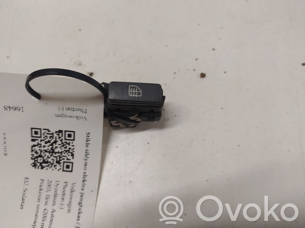 Volkswagen Phaeton Windscreen/window heater switch 