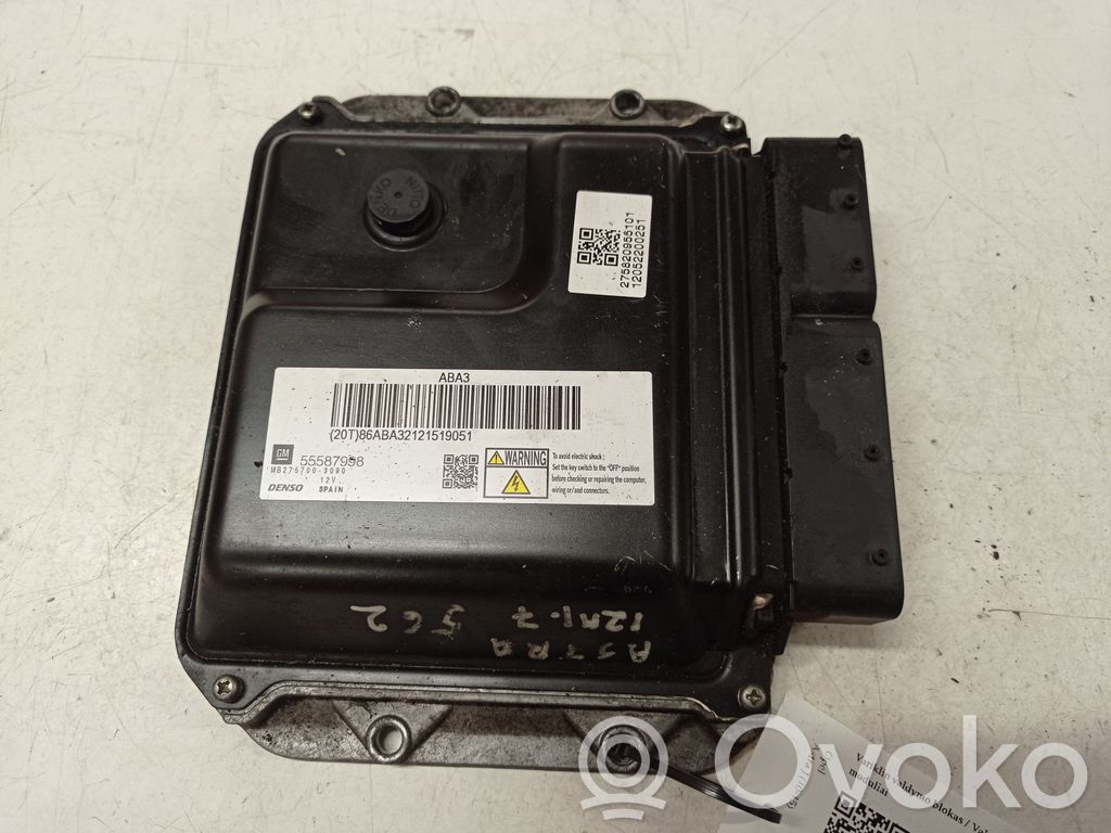 Opel Astra J Engine control unit/module 