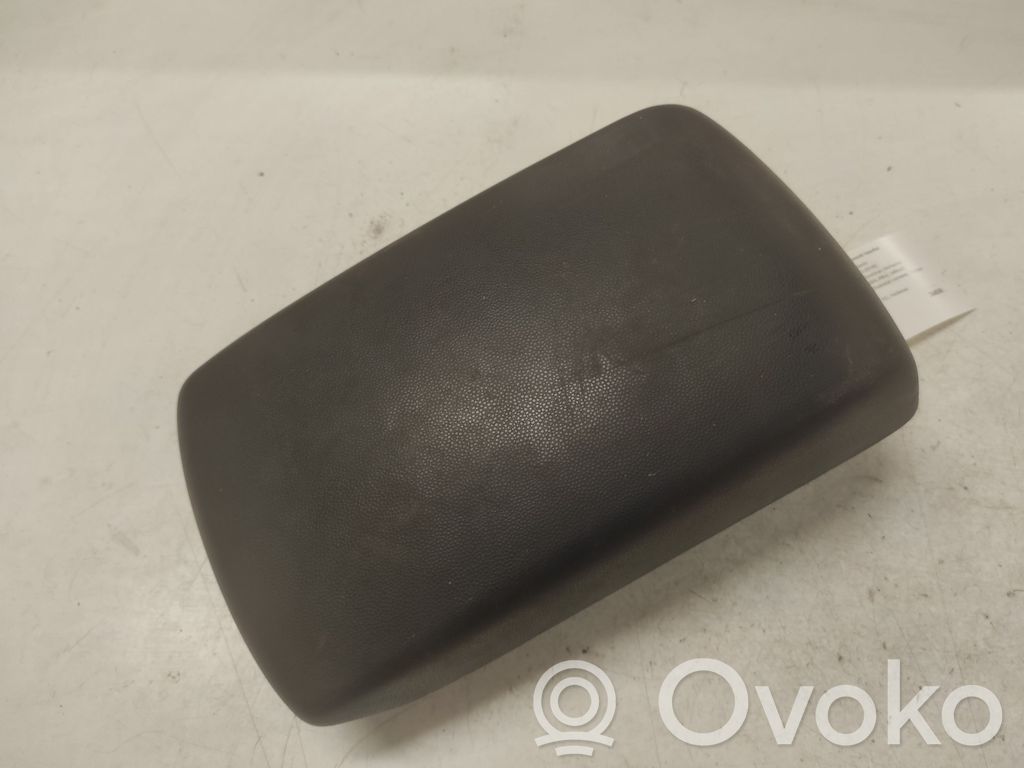 Mazda 3 I Armrest 