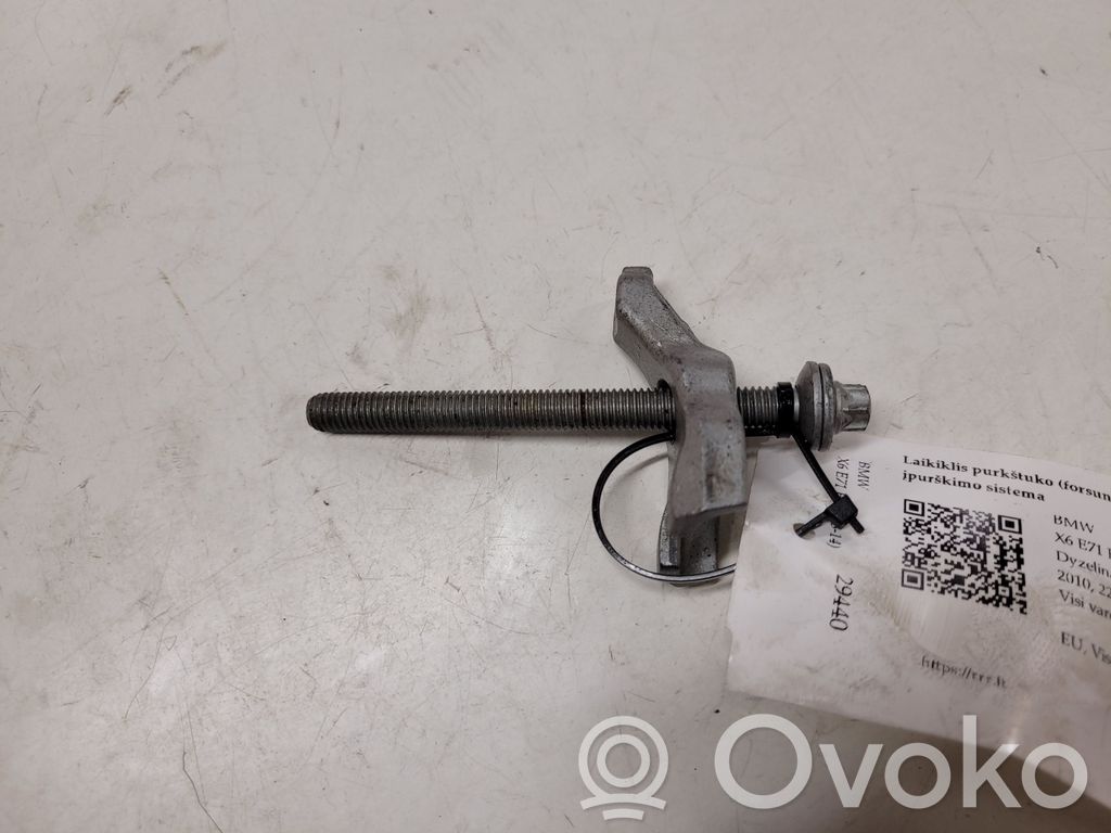 Abrazadera del inyector de combustible