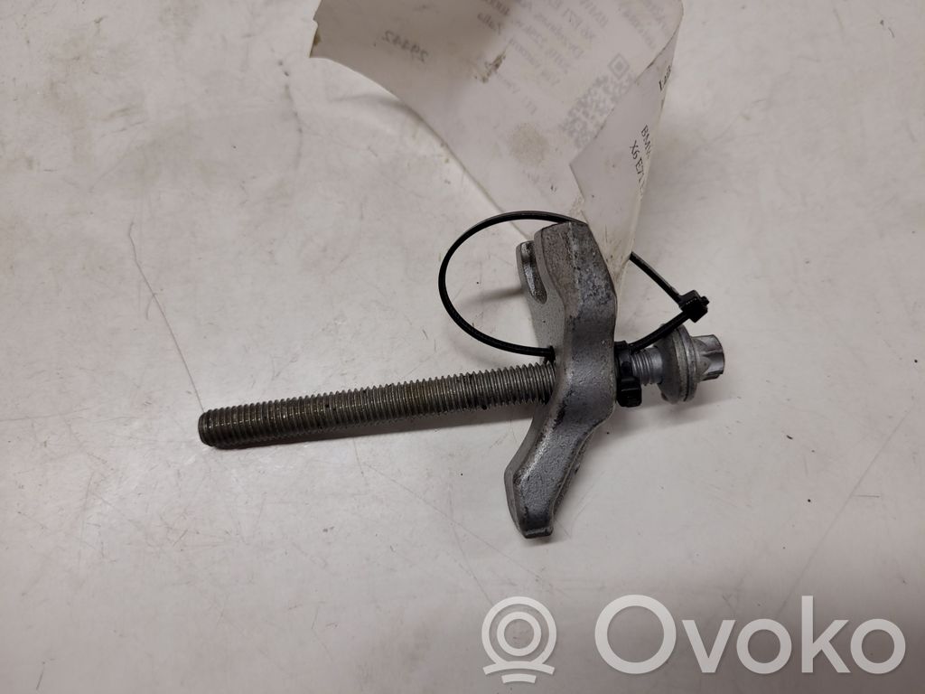 Abrazadera del inyector de combustible