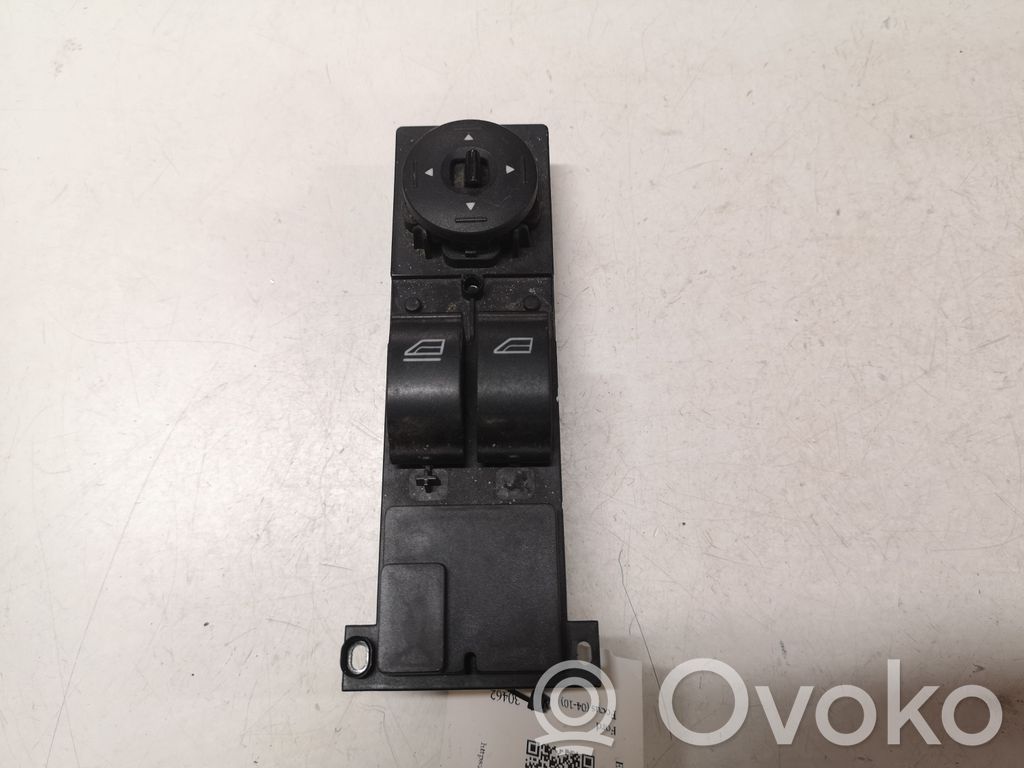 Ford Focus Electric window control switch 