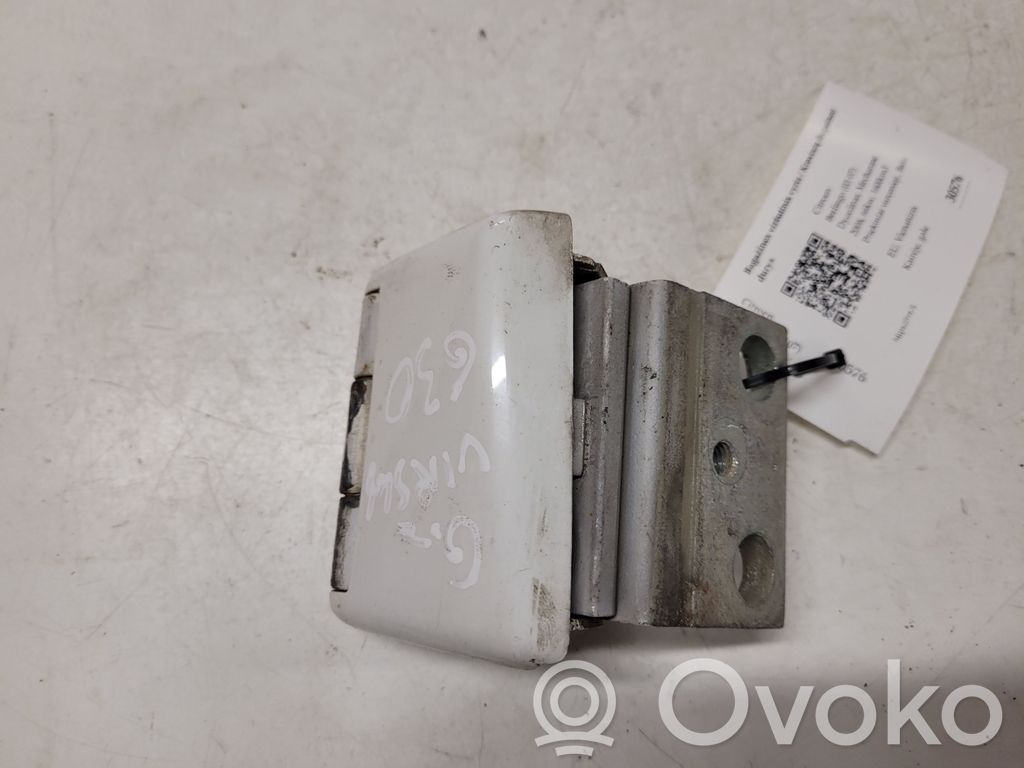 Loading door upper hinge