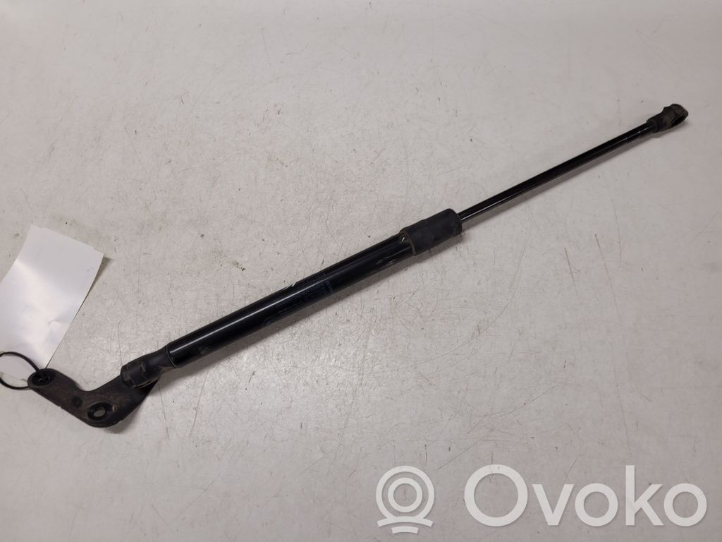 BMW 1 E81 E87 Tailgate/trunk strut/damper 