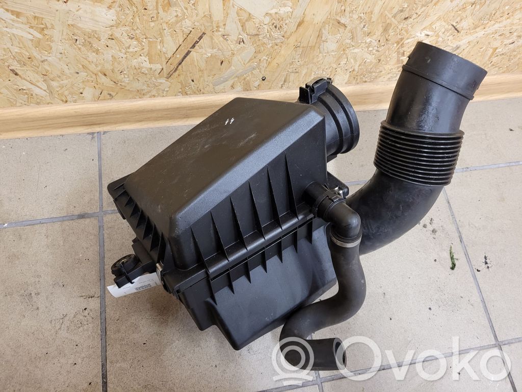 BMW X5 E53 Air filter box 