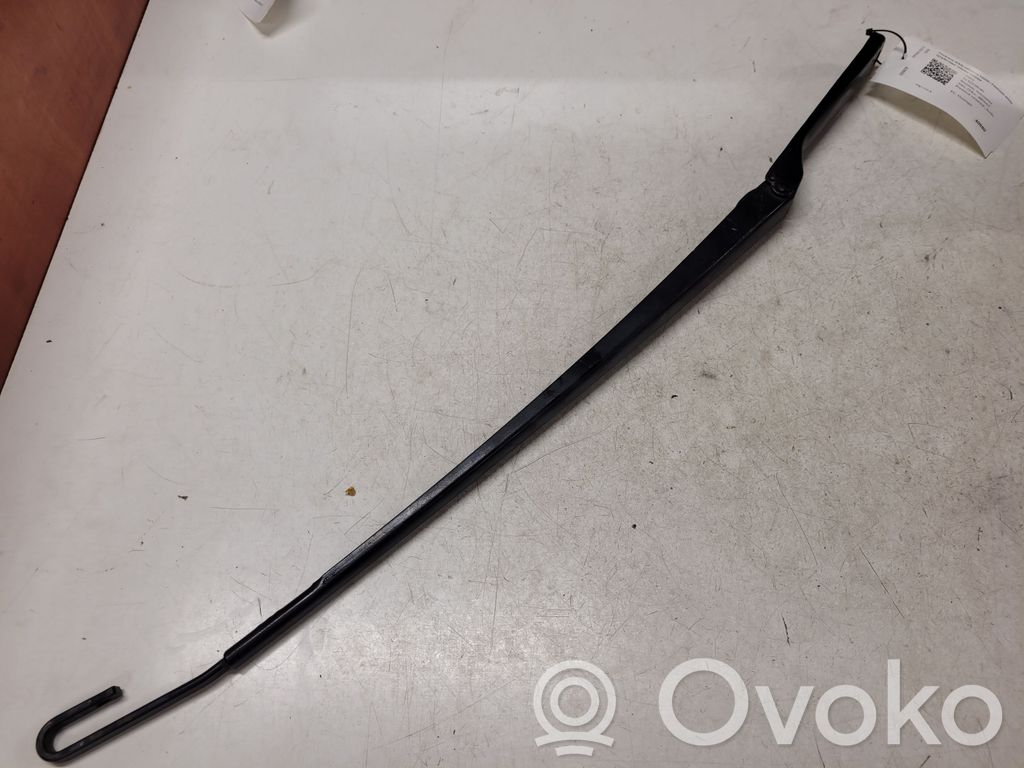 BMW X5 E53 Front wiper blade arm 