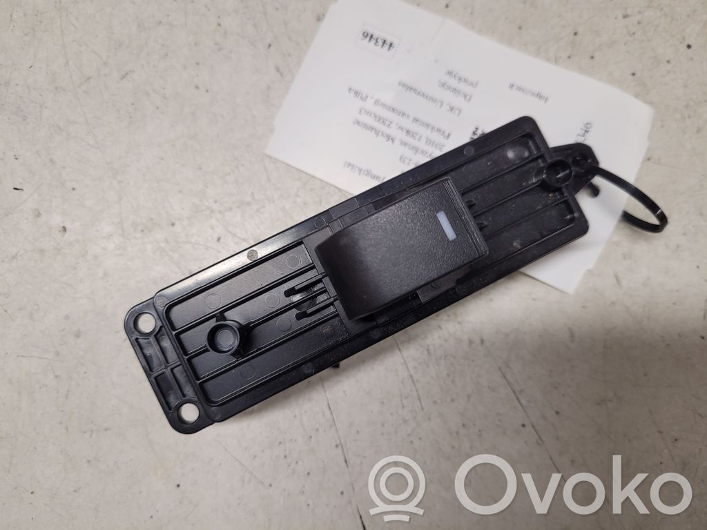 Mazda 6 Electric window control switch 