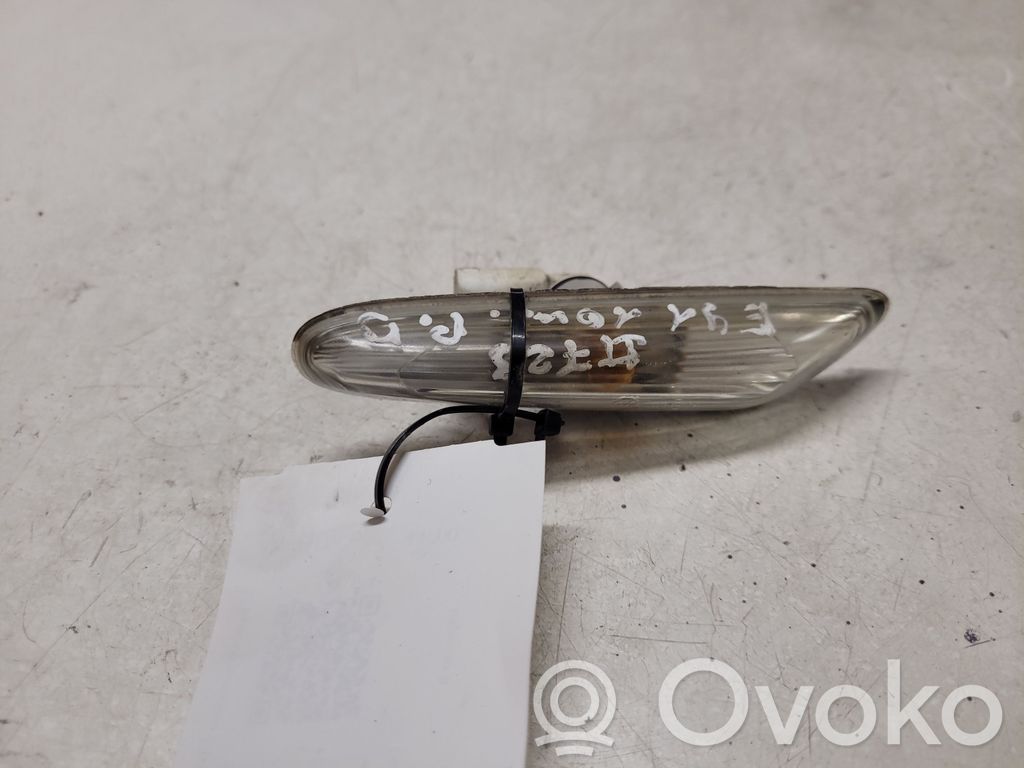 BMW 3 E90 E91 Front fender indicator light 