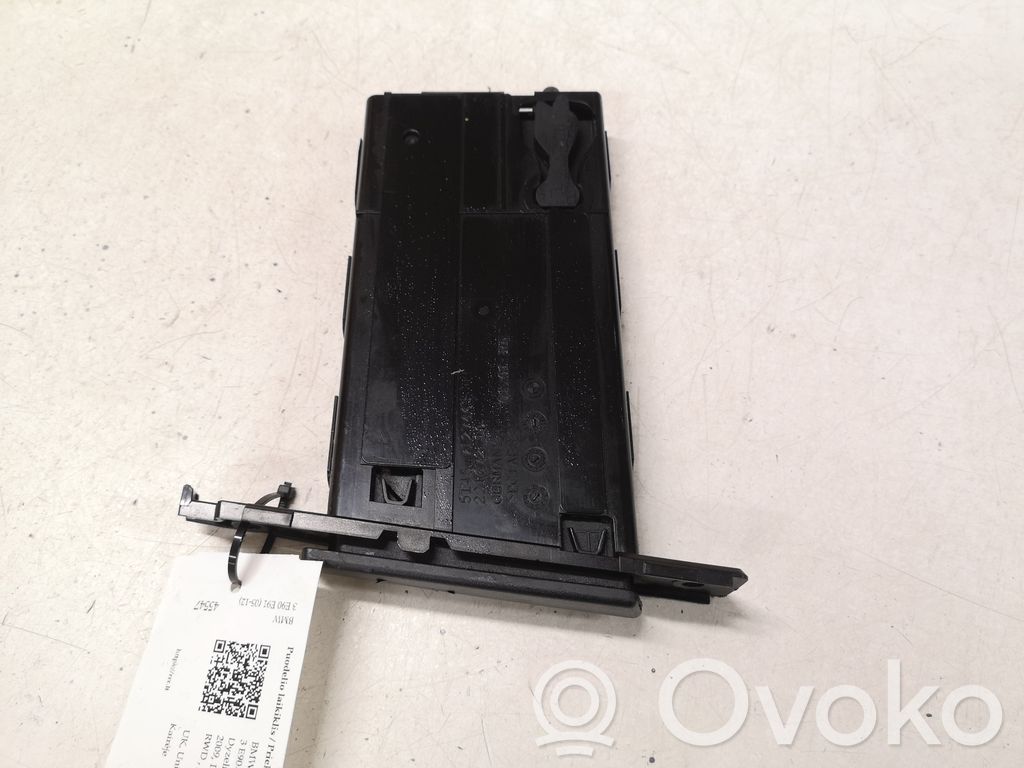BMW 3 E90 E91 Cup holder 