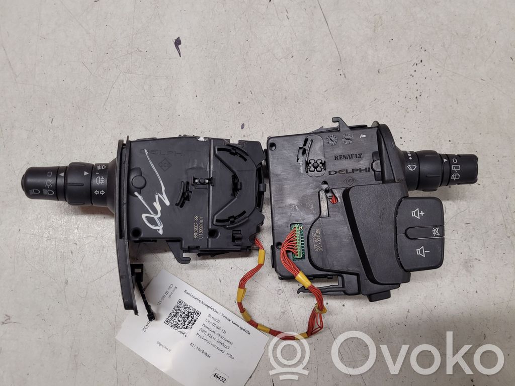 Renault Clio III Wiper turn signal indicator stalk/switch 