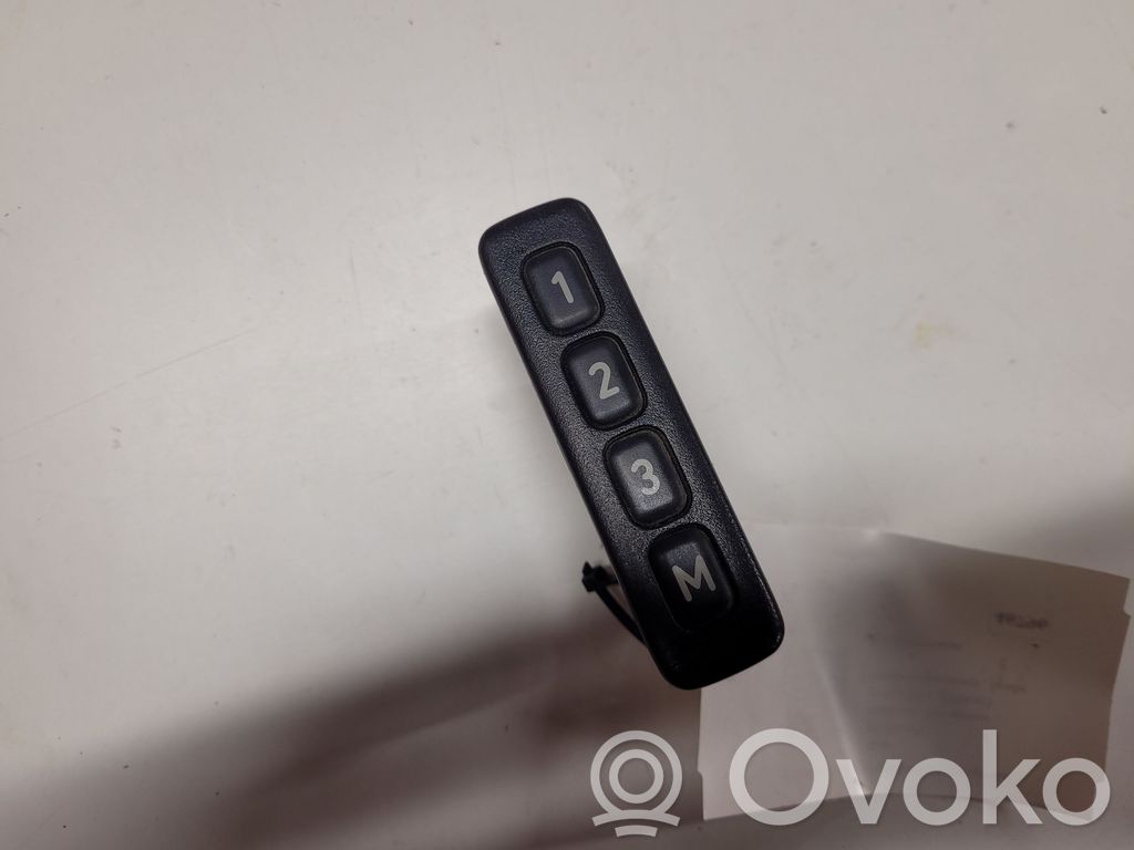 Seat memory switch   5450192