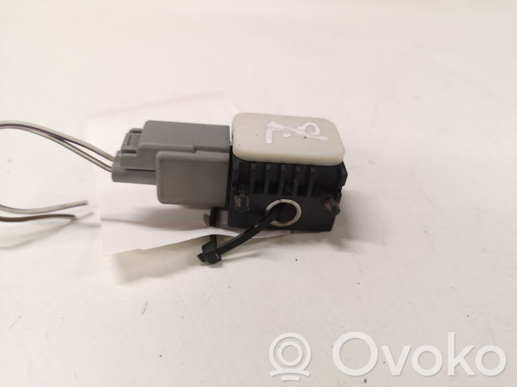Ford Focus C-MAX Airbag deployment crash/impact sensor 