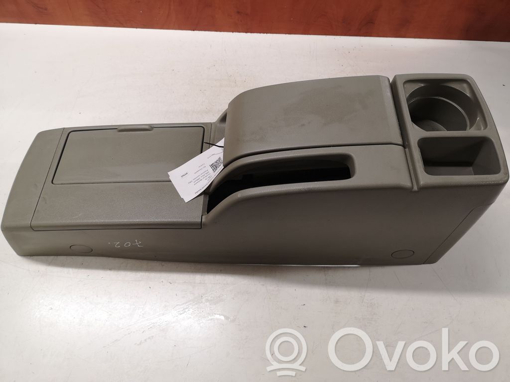 Mazda 5 Center console 