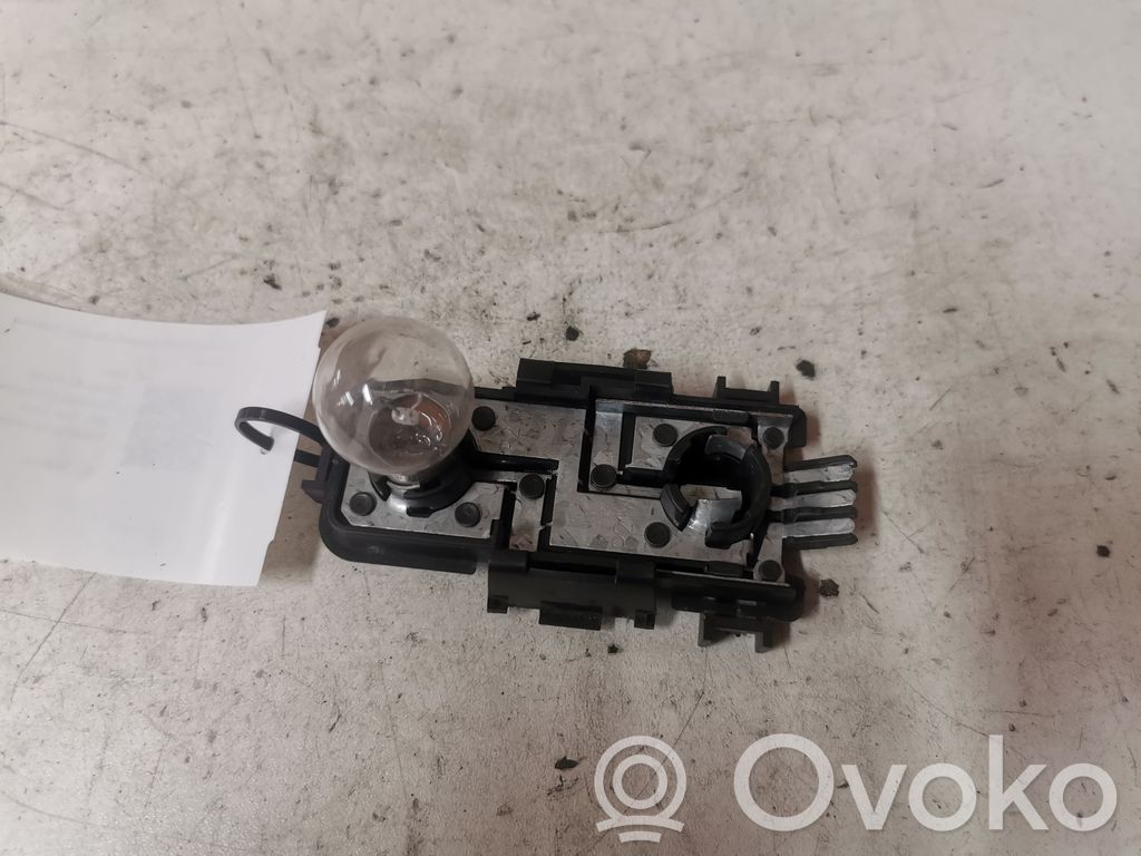 Opel Omega B1 Tail light bulb cover holder 