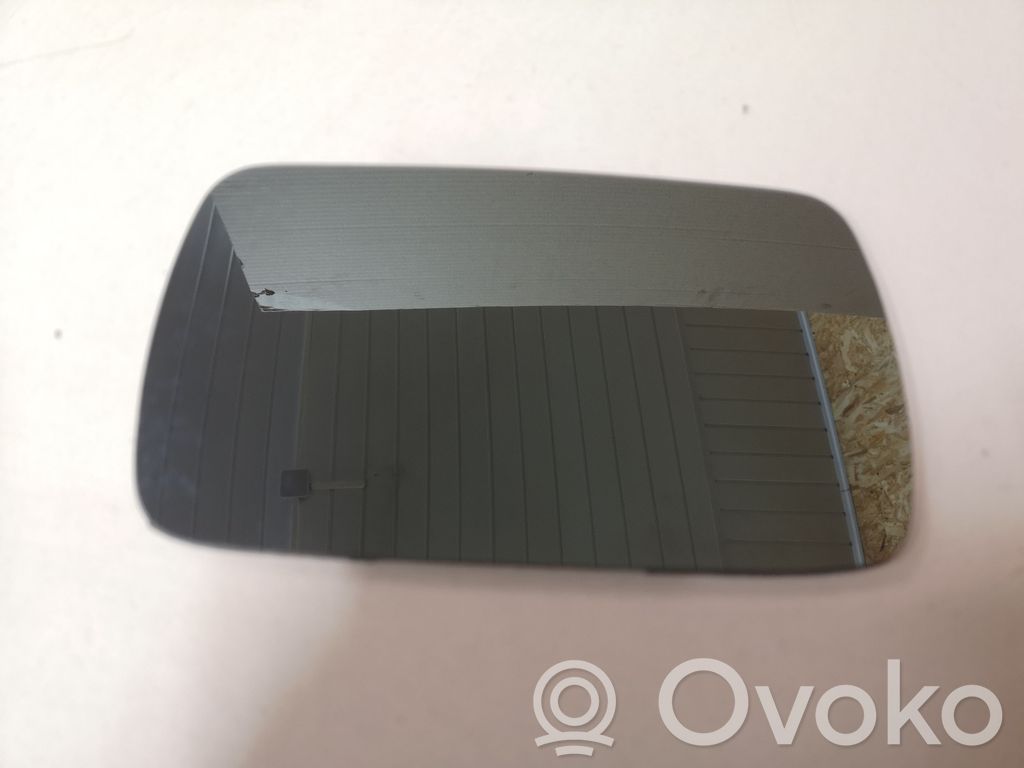 BMW 5 E34 Spoguļa stikls 