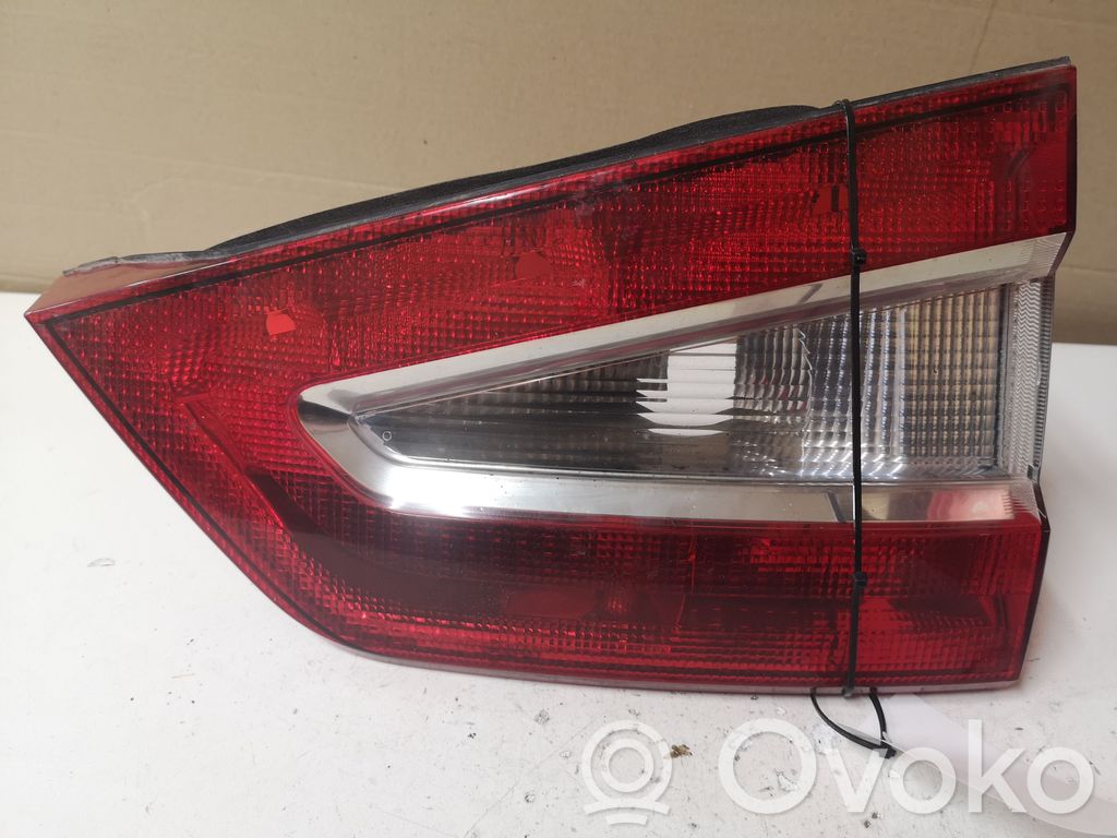 Ford Galaxy Takaluukun takavalot 