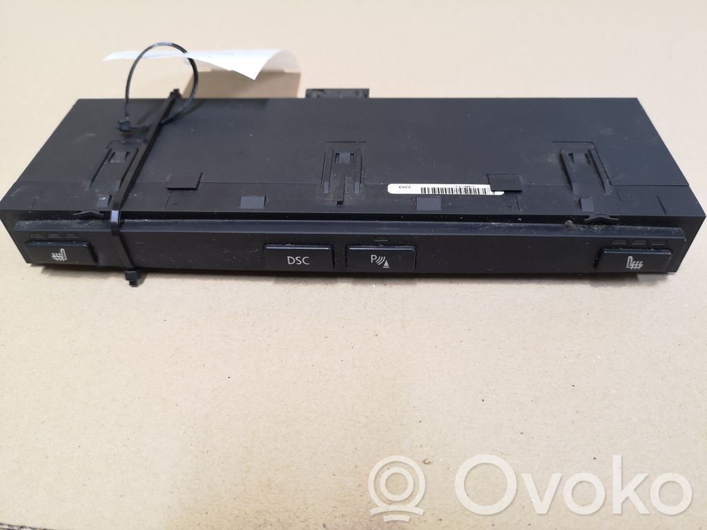 BMW 5 E60 E61 Seat heating switch 