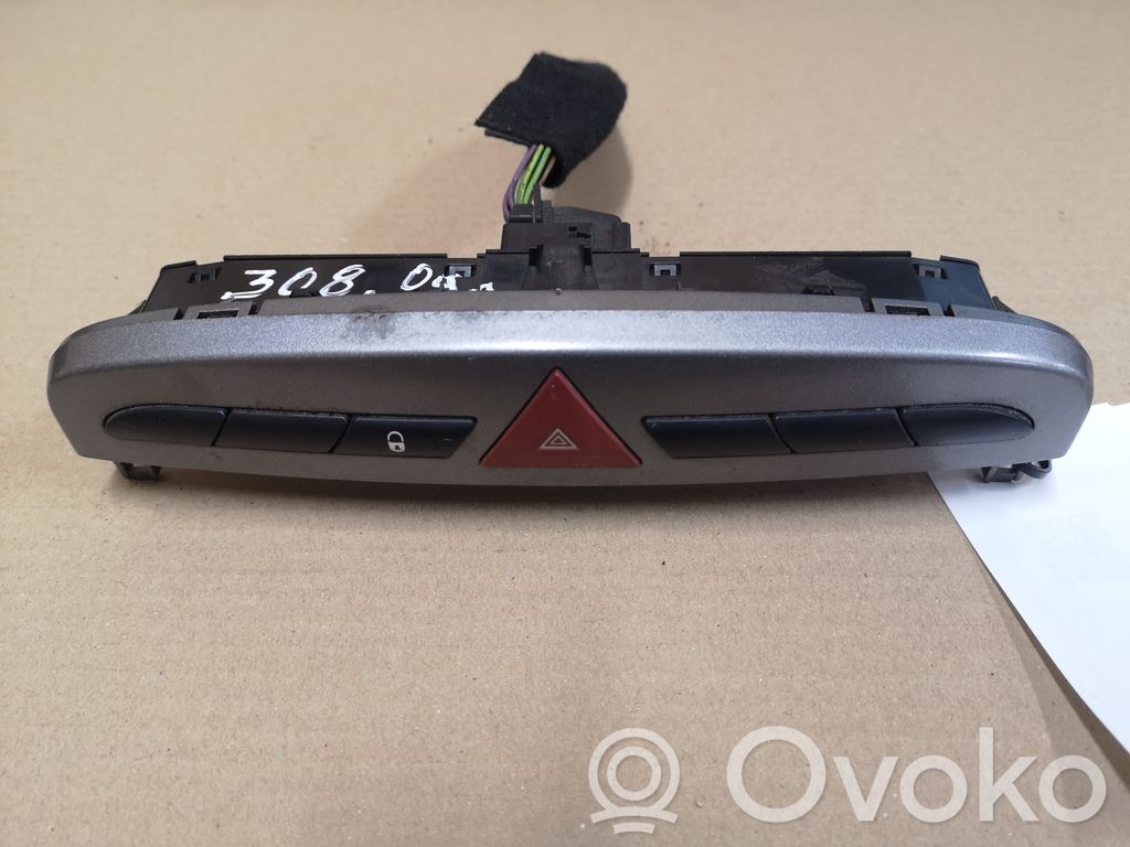 Peugeot 308 A set of switches 