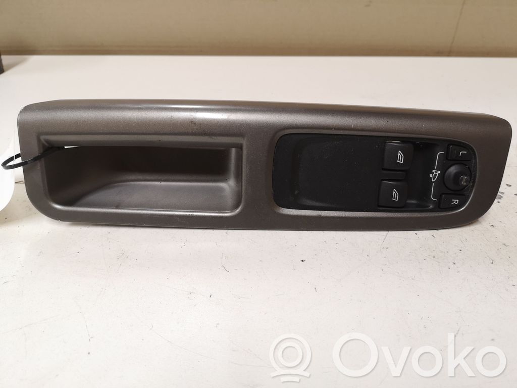Volvo C30 Electric window control switch 