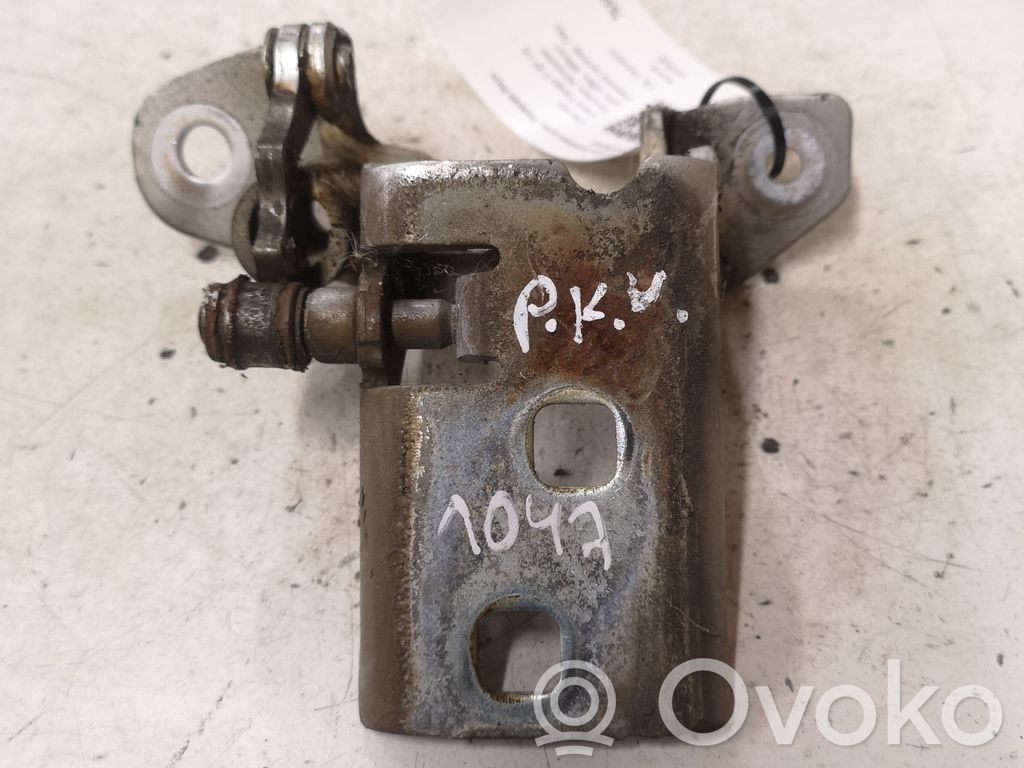 Chrysler Grand Voyager V Front door upper hinge 