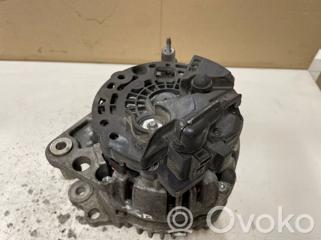 Volkswagen Golf V Ģenerators 