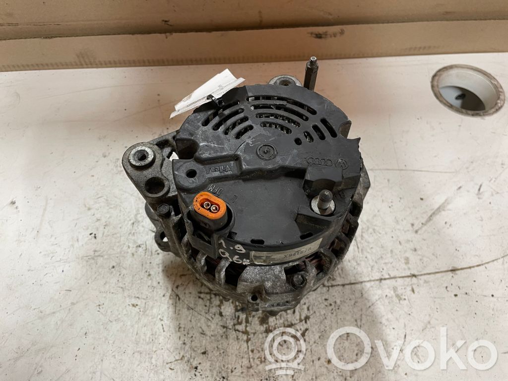 Volkswagen PASSAT B5.5 Alternator 