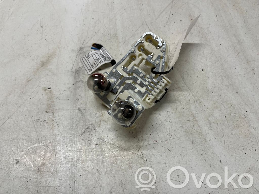 BMW 3 E90 E91 Porte ampoule de feu arrière 