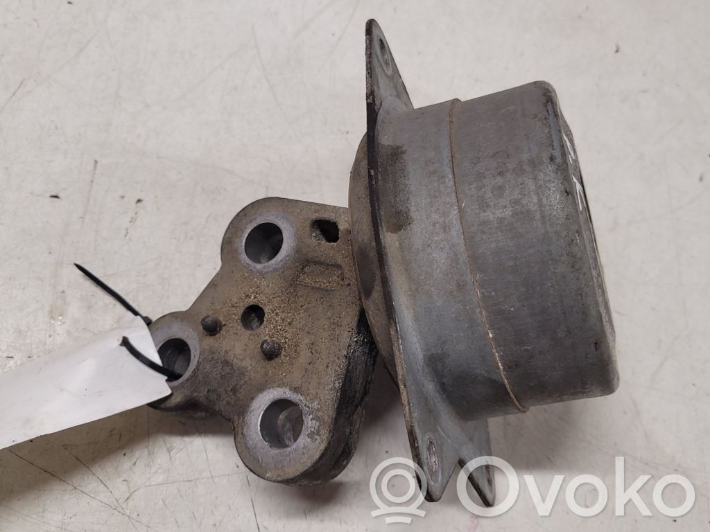 Engine mount bracket   AV05609,V057292706
