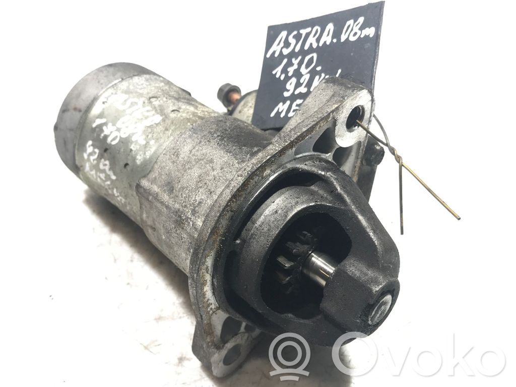 Opel Astra J Rozrusznik 