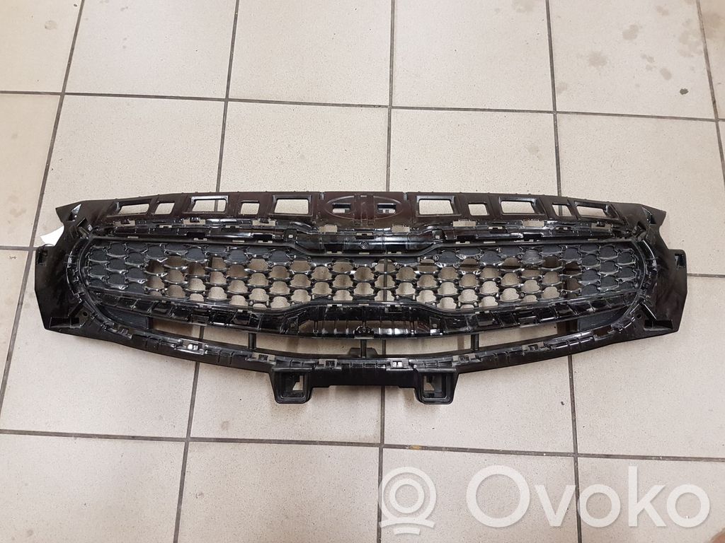 KIA Xceed Front bumper upper radiator grill 