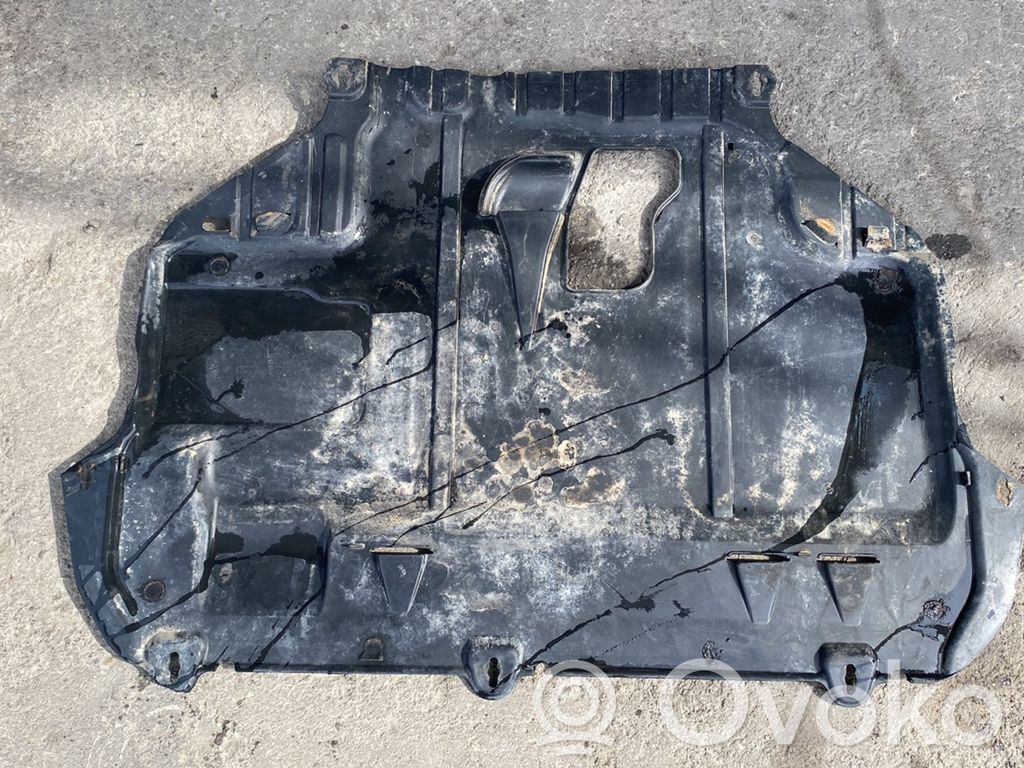 Ford Focus Engine splash shield/under tray 