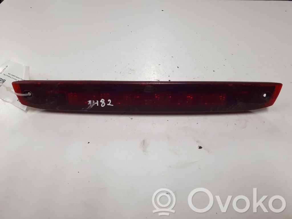 Ford Focus Third/center stoplight 
