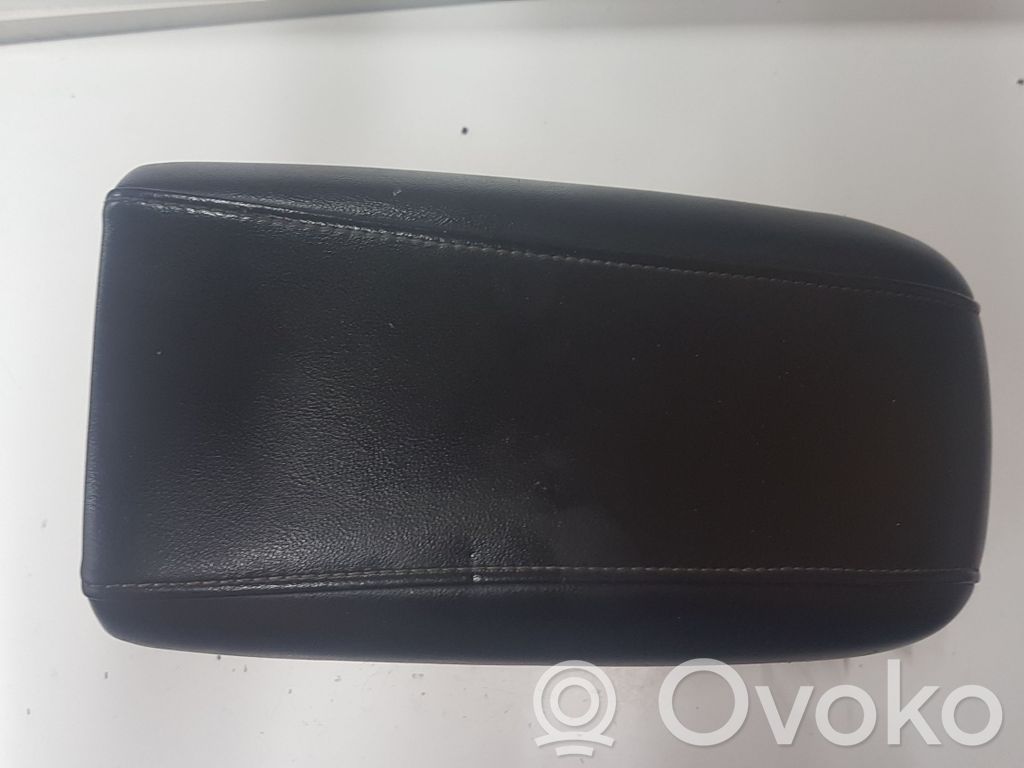 Volvo V40 Armrest 