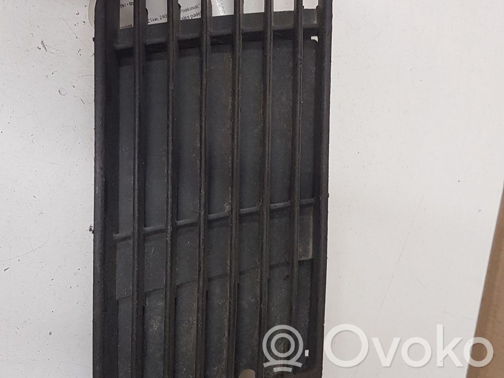 Audi A6 S6 C5 4B Front fog light trim/grill 