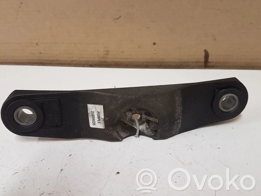 Volvo V40 Engine mounting bracket 
