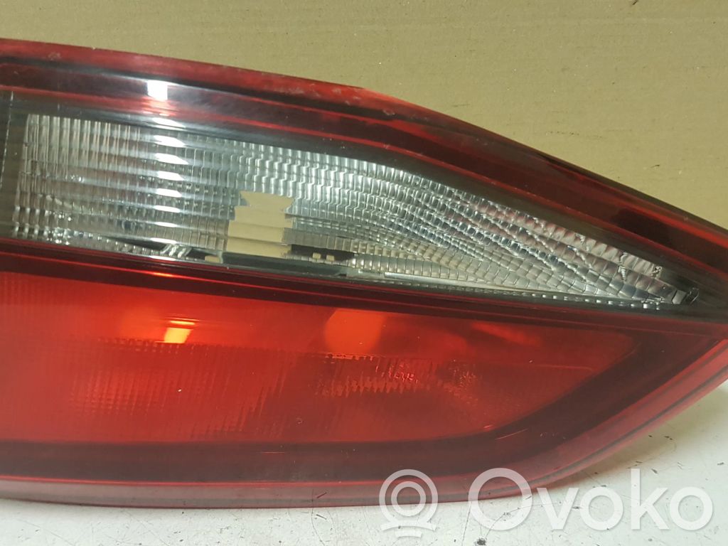 Opel Astra K Lampy tylnej klapy bagażnika 