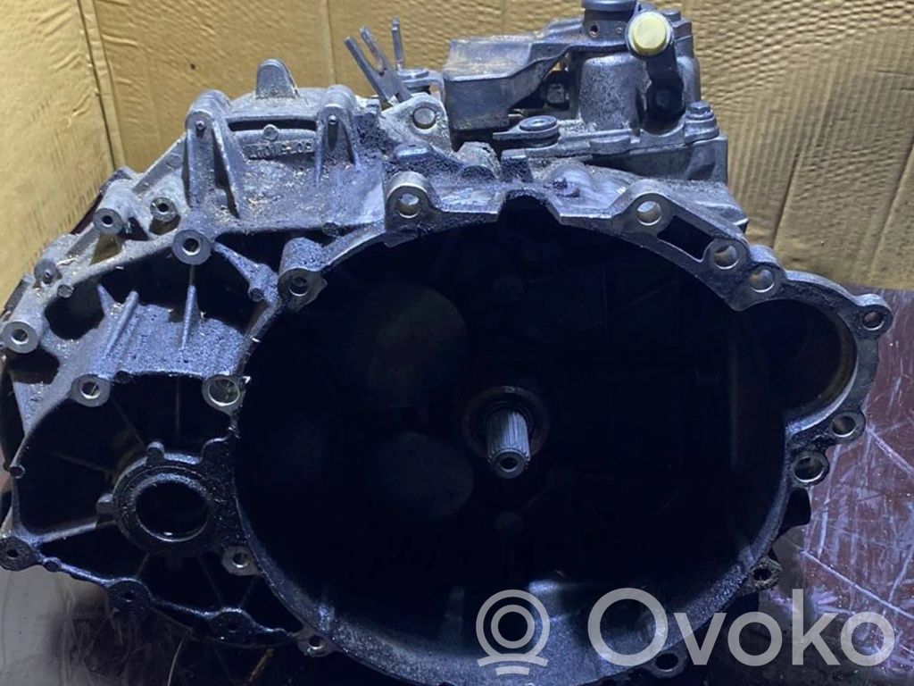 Volvo S60 Manualna 6-biegowa skrzynia biegów 