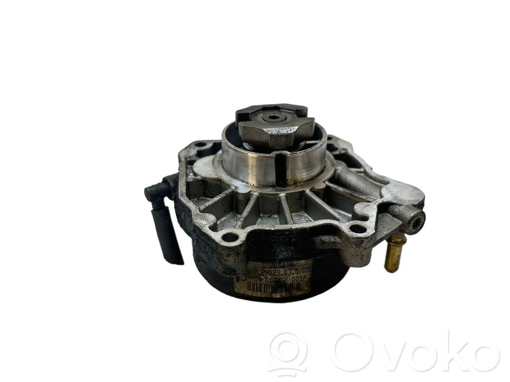 Opel Insignia A Pompă vacuum 