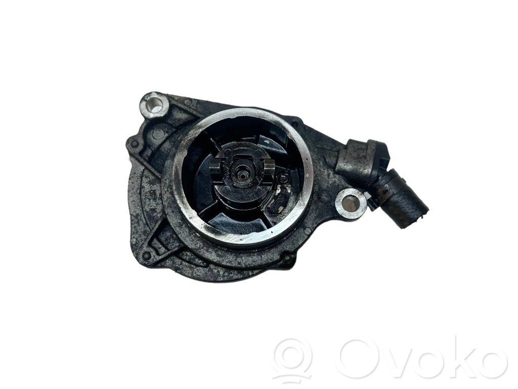 BMW 5 E39 Vacuum pump 